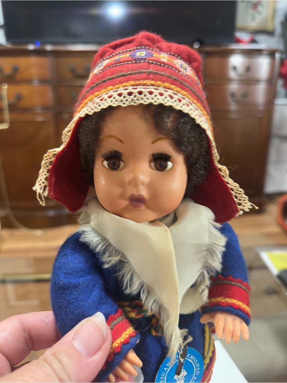 VTG Karesuando Sweden Sami Folk Art Sleepy Eyes Doll 12" w/ tag
